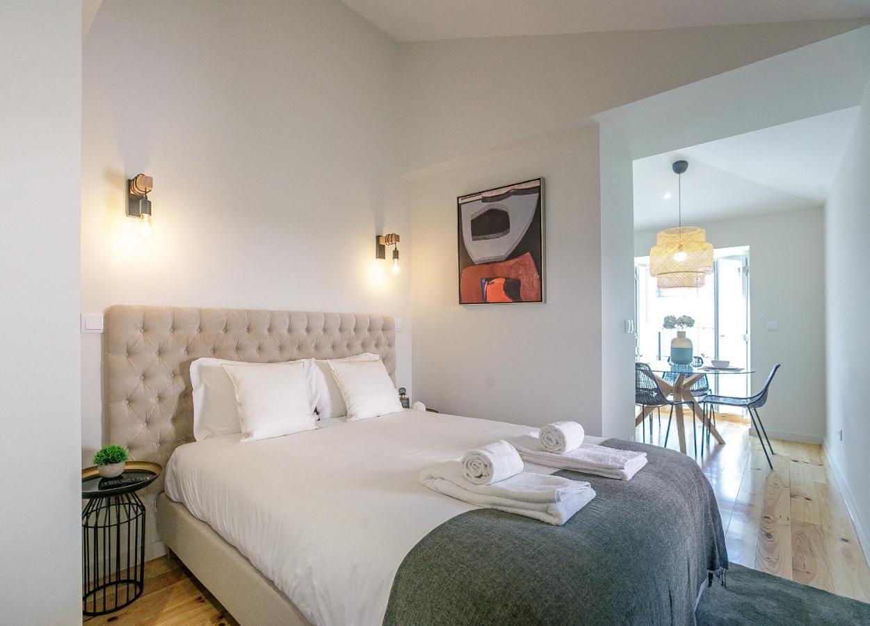 Lovelystay - Downtown Studio With Pool, Ac And Balcony OOporto Exterior foto